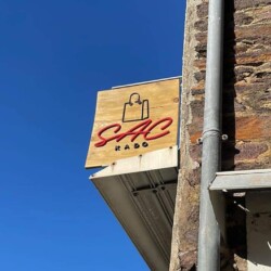 Boutique SAC KADO Enseigne de magasin personnalisée SAC KADO, EmiliD